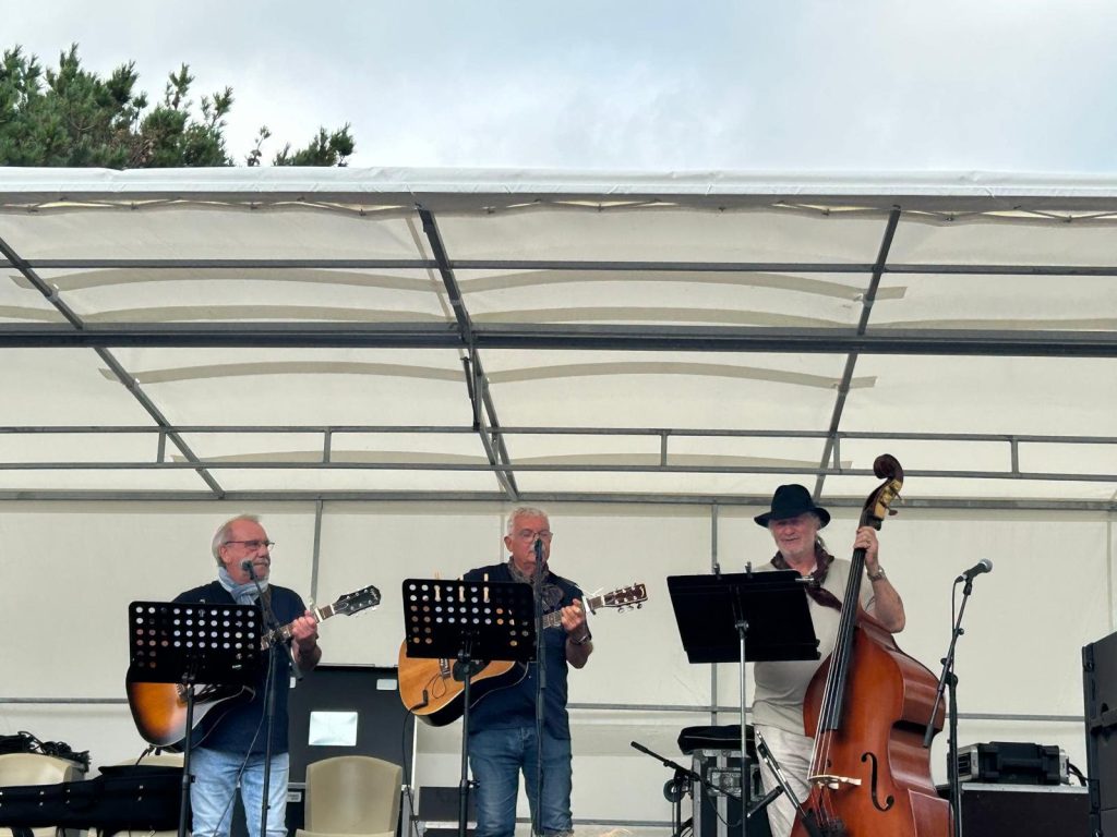 Les Trois Jean Bons dans « Ballade avec Brassens », 2025